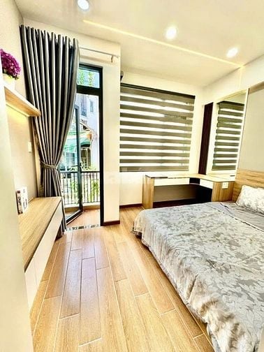 Kẹt vốn bán nhà Đường Phan Đình Phùng Phú Nhuận 60m2 Gia 3ty320 lh Vân