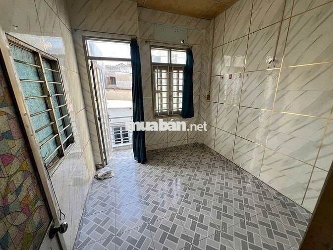 🌹CHO THUÊ NHÀ HOẶC BÁN NGUYÊN CĂN Q4 –ĐỐI DIỆN TTTTHAO Q4 – 3 MẶT TIỀN