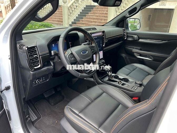 Ford Ranger Wildtrak 2024 Trắng 9000 km