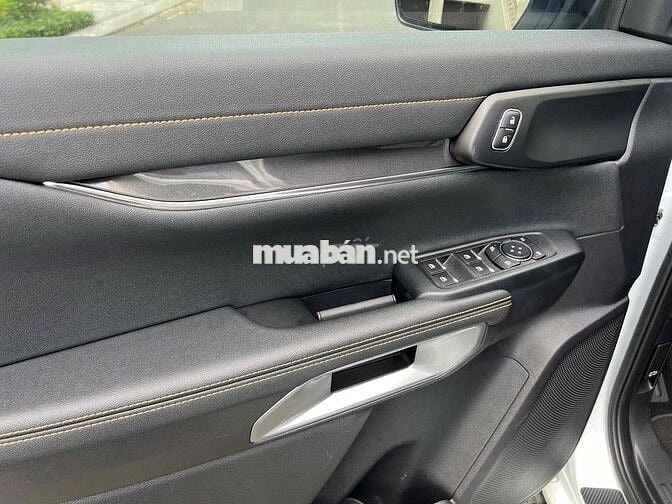 Ford Ranger Wildtrak 2024 Trắng 9000 km