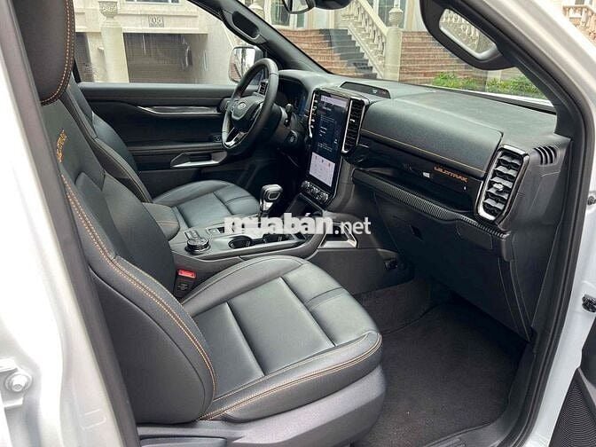 Ford Ranger Wildtrak 2024 Trắng 9000 km
