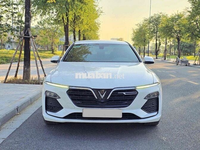 VinFast Lux A2.0 Base 2021 Trắng 40000 km