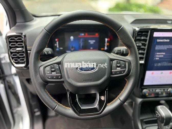 Ford Ranger Wildtrak 2024 Trắng 9000 km