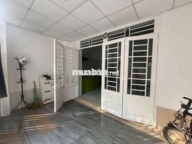 NHÀ TRỆT LỬNG HẺM XE HƠI ĐẸP VĂN MINH KHU BÊN SÔNG