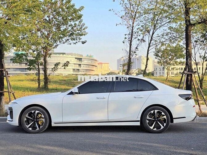 VinFast Lux A2.0 Base 2021 Trắng 40000 km