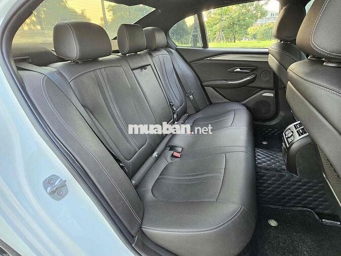 VinFast Lux A2.0 Base 2021 Trắng 40000 km