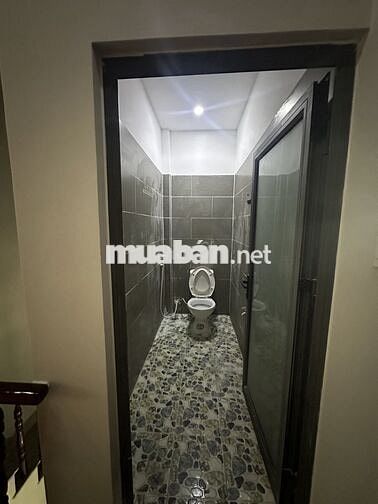 Bán nhà mới, gần chợ, ủy ban, phù hợp gia đình