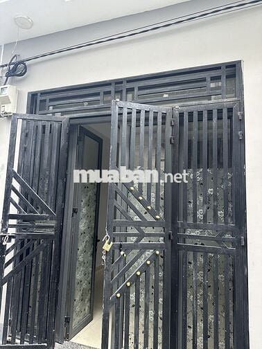 Bán nhà mới, gần chợ, ủy ban, phù hợp gia đình