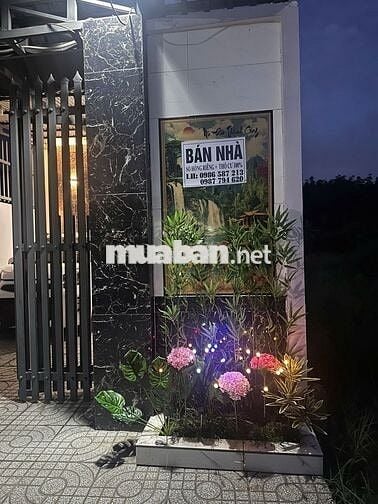 Bán nhà mặt tiền đường !!Chính chủ bán tin bán thật 100%