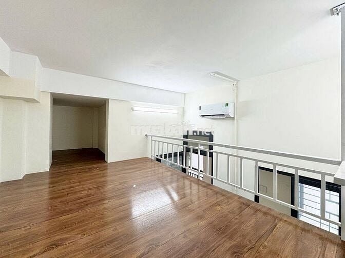 Duplex tiện nghi cửa sổ đón nắng-Thép Mới ngay chợ Hoàng Hoa Thám