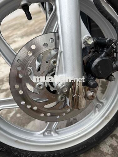 Honda Vision màu Bạc bs 95 có bán góp