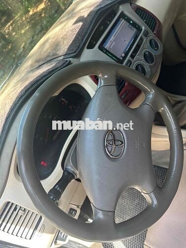 Toyota Innova 2007 G - 1234 km