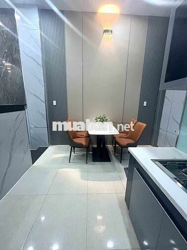 NHÀ 2 TẦNG 56 m2 - HẺM XE HƠI - TẶNG FULL NỘI THẤT - SHR - KV SẦM UẤT