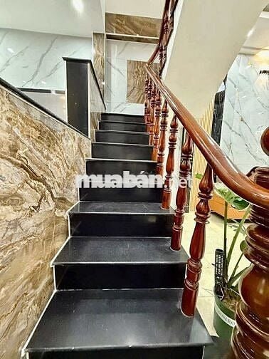 NHÀ 2 TẦNG 56 m2 - HẺM XE HƠI - TẶNG FULL NỘI THẤT - SHR - KV SẦM UẤT