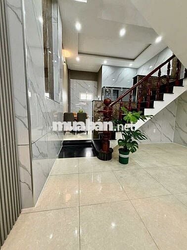 NHÀ 2 TẦNG 56 m2 - HẺM XE HƠI - TẶNG FULL NỘI THẤT - SHR - KV SẦM UẤT