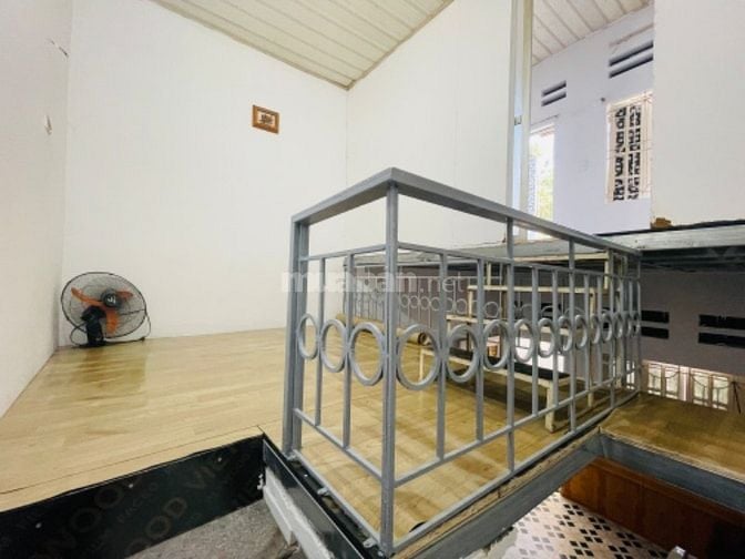 Nhà chính chủ tiện nghi cơ bản, về ở ngay