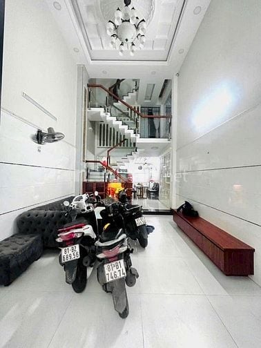 Bán nhà KHU VÍP PHÂN LÔ, ĐƯỜNG Ô TÔ XE HƠI VÀO NHÀ, NHANH NGUYỄN OANH