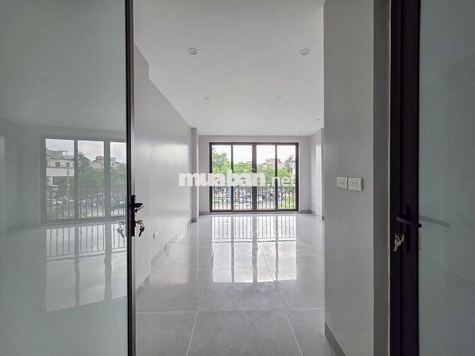 Cho thuê nhà mặt phố Xã Đàn, thang máy, 40m2, 29 triệu/4 tầng, Đống Đa