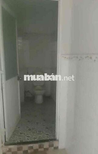 Phòng 25m2, tầng 2 riêng biệt, sẵn máy lạnh, lv lương, p kiển, nhà bè