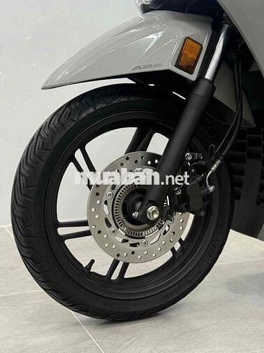 Sh350i 2022 máy thái màu ximăng