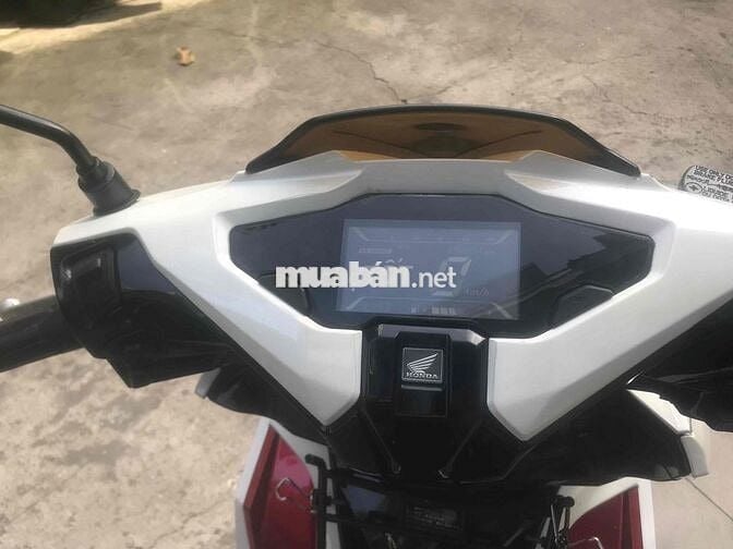 AB 2020 trùm mền ít đi