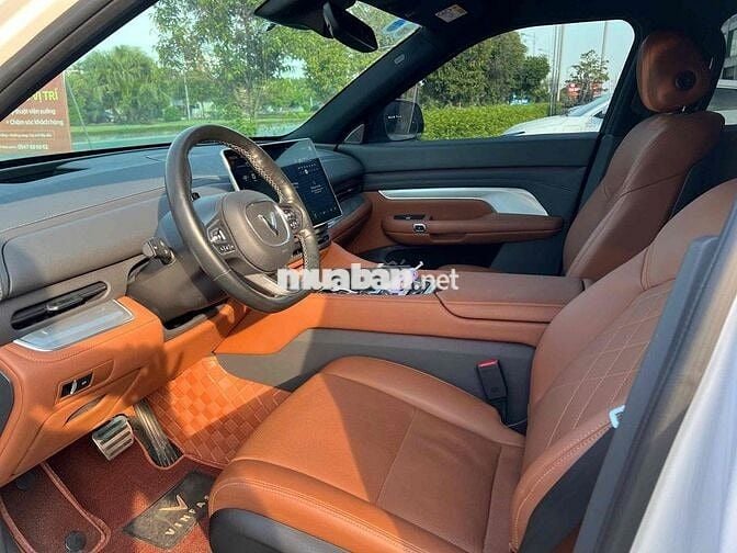 VinFast VF9 Plus 2023 6 Chỗ Thuê Pin tiên phong