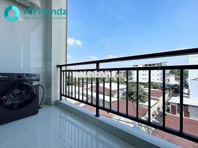 STUDIO BAN CÔNG THOÁNG MÁT GẦN CÔNG VIÊN LÀNG HOA