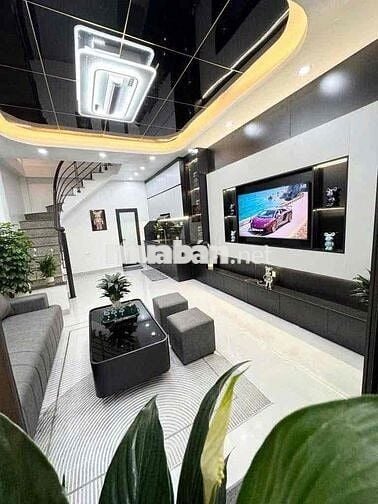 NHÀ ĐẸP ĐÓN TẾT – 3 BƯỚC RA PHỐ – DÂN XÂY  FULL NỘI THẤT – TRUNG TÂM Đ