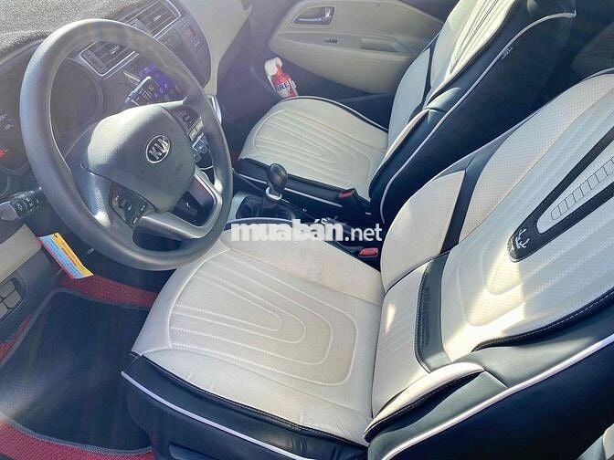 Kia Rio 2016 1.4 MT Sedan - 76000 km