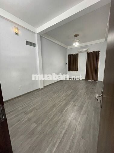 Cho Thuê Nhà Đường Phạm Hữu Chí, Quận 5 ( Nhà Rộng - KD Thoải Mái )