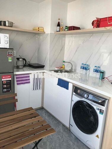 CHO THUÊ PHÒNG STUDIO 30M2 - NGAY CHỢ BÀ CHIỂU, có ban công, sân thượn