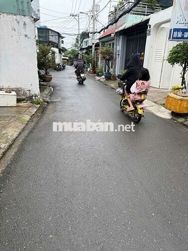 Ban nhà mới ken hẻm ôtô 5m thông xã Trung Chánh - Giáp Quận 12