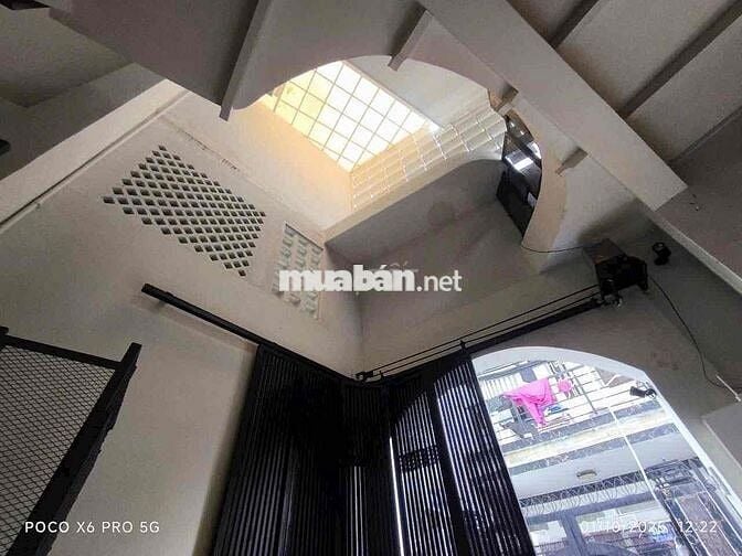 Nhà ở gần chợ Gò Vấp  . thiết kế không gian mở . thoáng mát