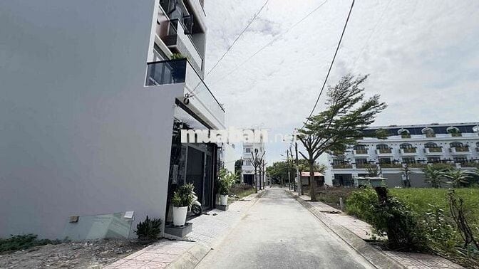 🏡 Bán Đất KDC Đẹp Đồng Bộ, Thổ 💯 _ Sổ Riêng, Xây Dựng Tự Do _ DT 5M ❌️