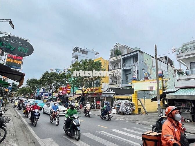 Nhà mặt tiền đường Âu Cơ khu ăn uống vỉa hè lớn giáp quận 11