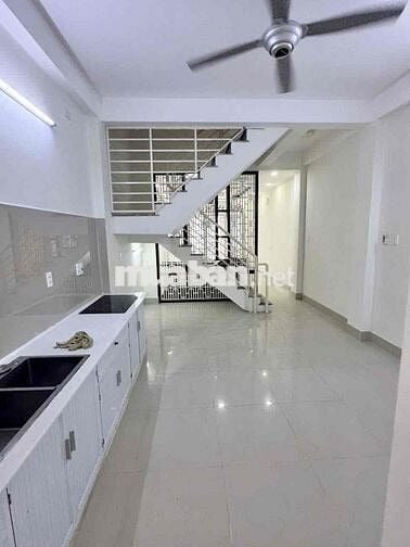 Nhà Mới Đg Số 4 P16: 4x15m, 4pn, 3wc, sân thượng