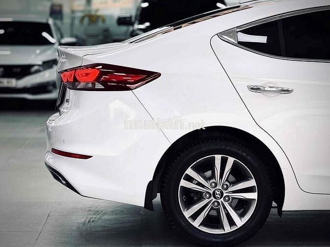 🚘 Hyundai Elantra 1.6AT GLS Model 2018 Siêu Đẹp