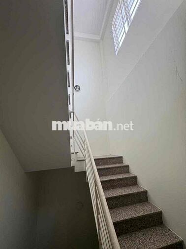 Nhà Mới Đg Số 4 P16: 4x15m, 4pn, 3wc, sân thượng