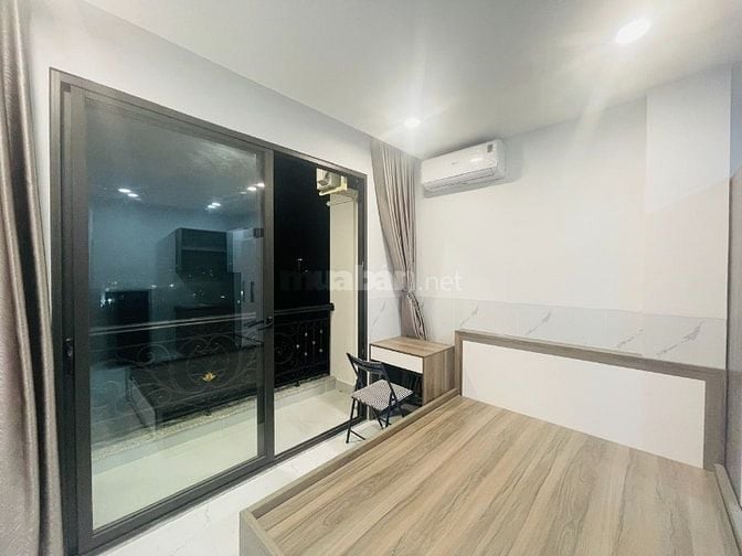 Phòng cao cấp 25m², có ban công view sông, gần Vincom Gò Vấp