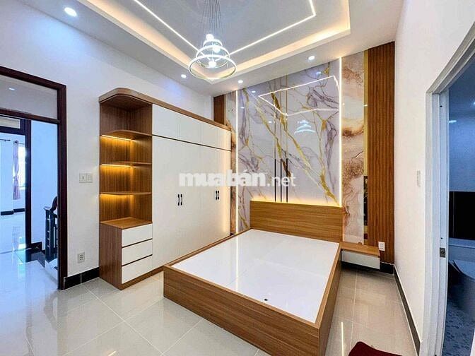 NHÀ 2 LẦU- HẺM OTO TỚI NHÀ - GẦN 4 XÃ