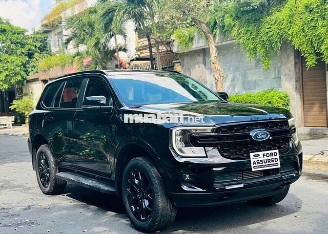 Ford Everest 2025 Sport 2.0L 4x2 AT - 12000 km