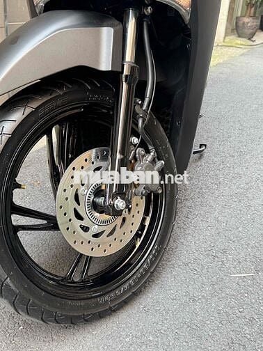 SH150i 2018ABS đen nhám xe lướt chính chủ