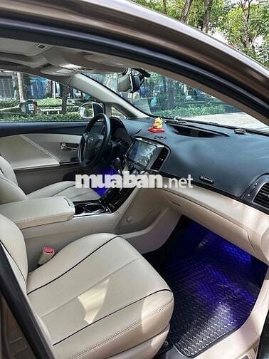 Tôi cần bán xe nhà chính chủ Venza 2009 nguyên zin