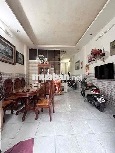 Bán nhà Hẻm 3m gần chợ Tân Hương, 40m2, 2 tầng, Chỉ 4 tỷ nhỉnh TL