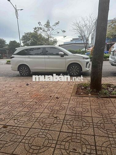 Toyota Avanza Premio 2024 Trắng 16.000 km