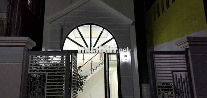 Nhà đẹp đường 8 Linh Xuân, 2PN, hẻm xe hơi – cho thuê 7tr/tháng