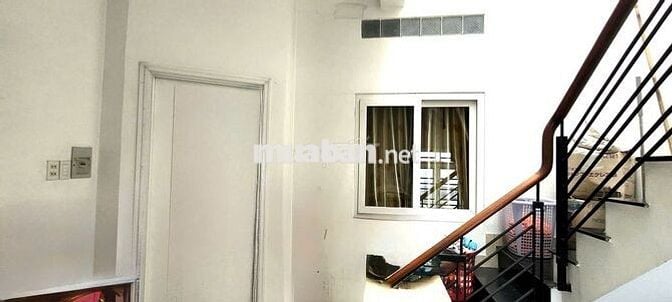 Nhà Nguyên Căn Đường Phạm Văn Chí - 4PN 3WC - 3.3x35m