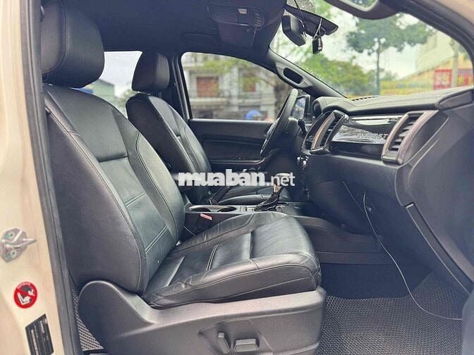 Ford Everest 2019 titanium 2.0L AT - 128000 km