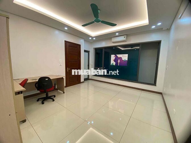 Cho Thuê Văn Phòng ô tô đỗ cửa Làng việt kiều châu Âu