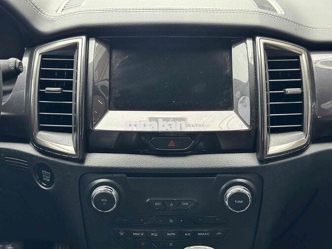 Ford Everest 2019 titanium 2.0L AT - 128000 km